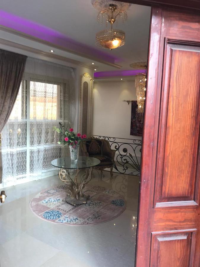 Trio With Coverable Private Pool In Compound Near Mall Of Egypt Villa *