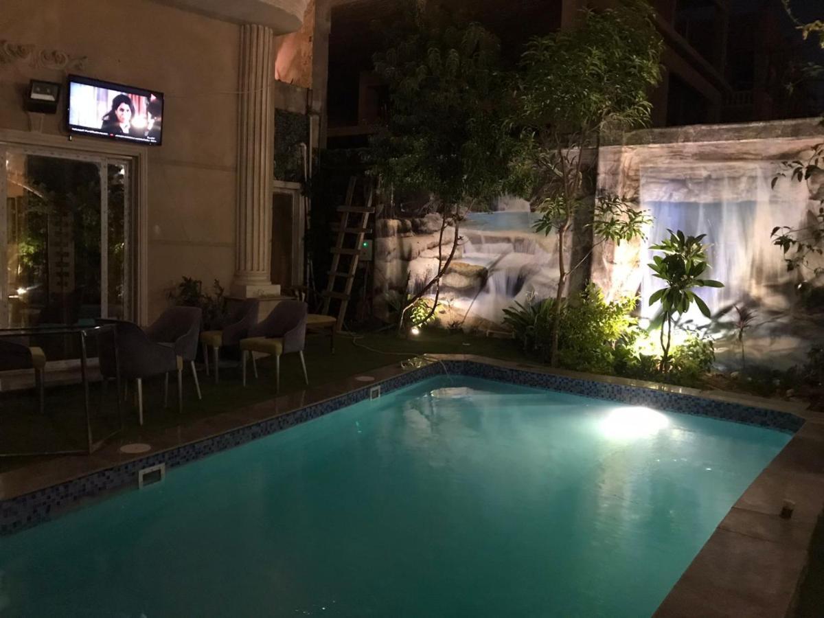 Vilă Trio With Coverable Private Pool In Compound Near Mall Of Egypt