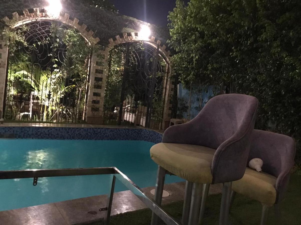 Villa Trio With Coverable Private Pool In Compound Near Mall Of Egypt