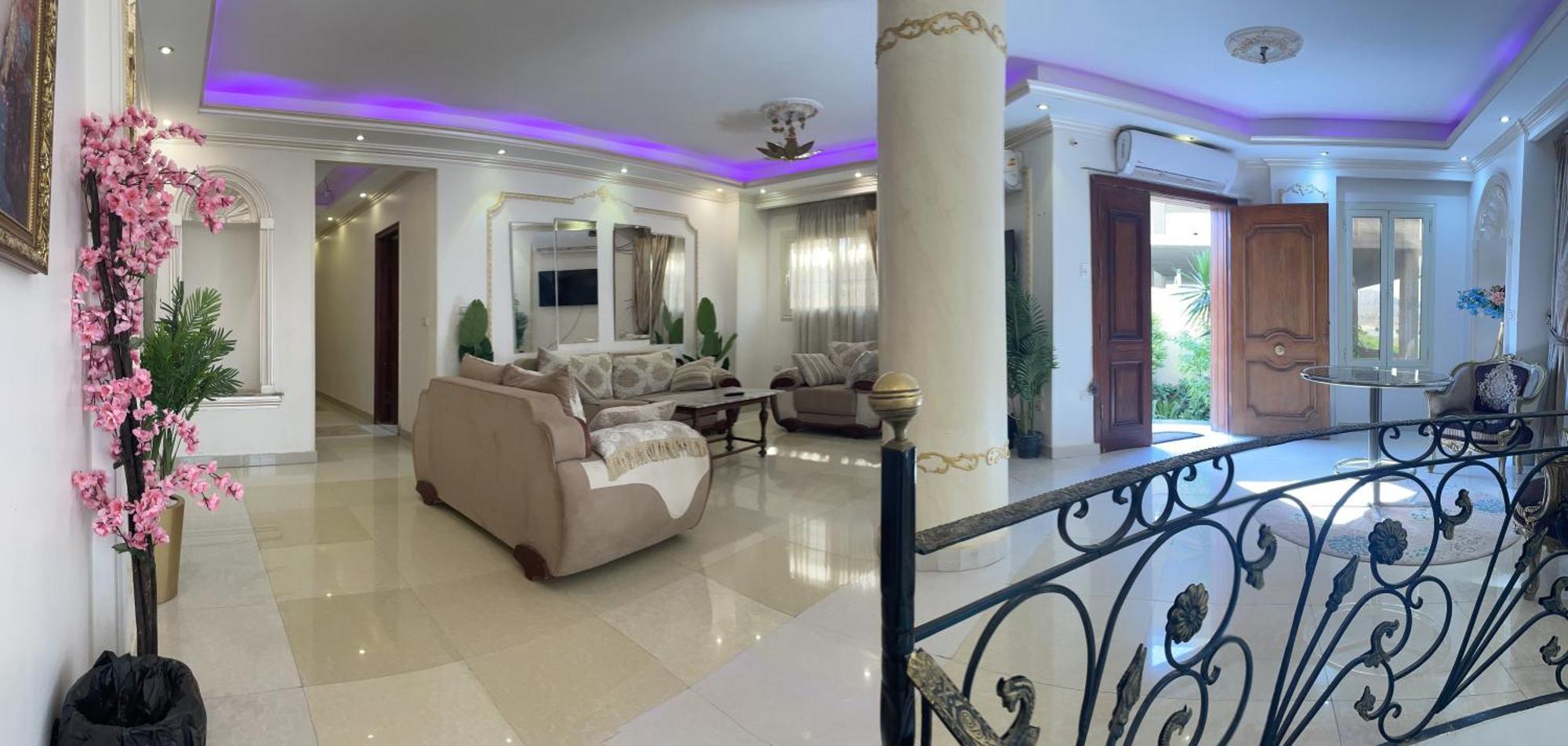 Trio With Coverable Private Pool In Compound Near Mall Of Egypt Villa *