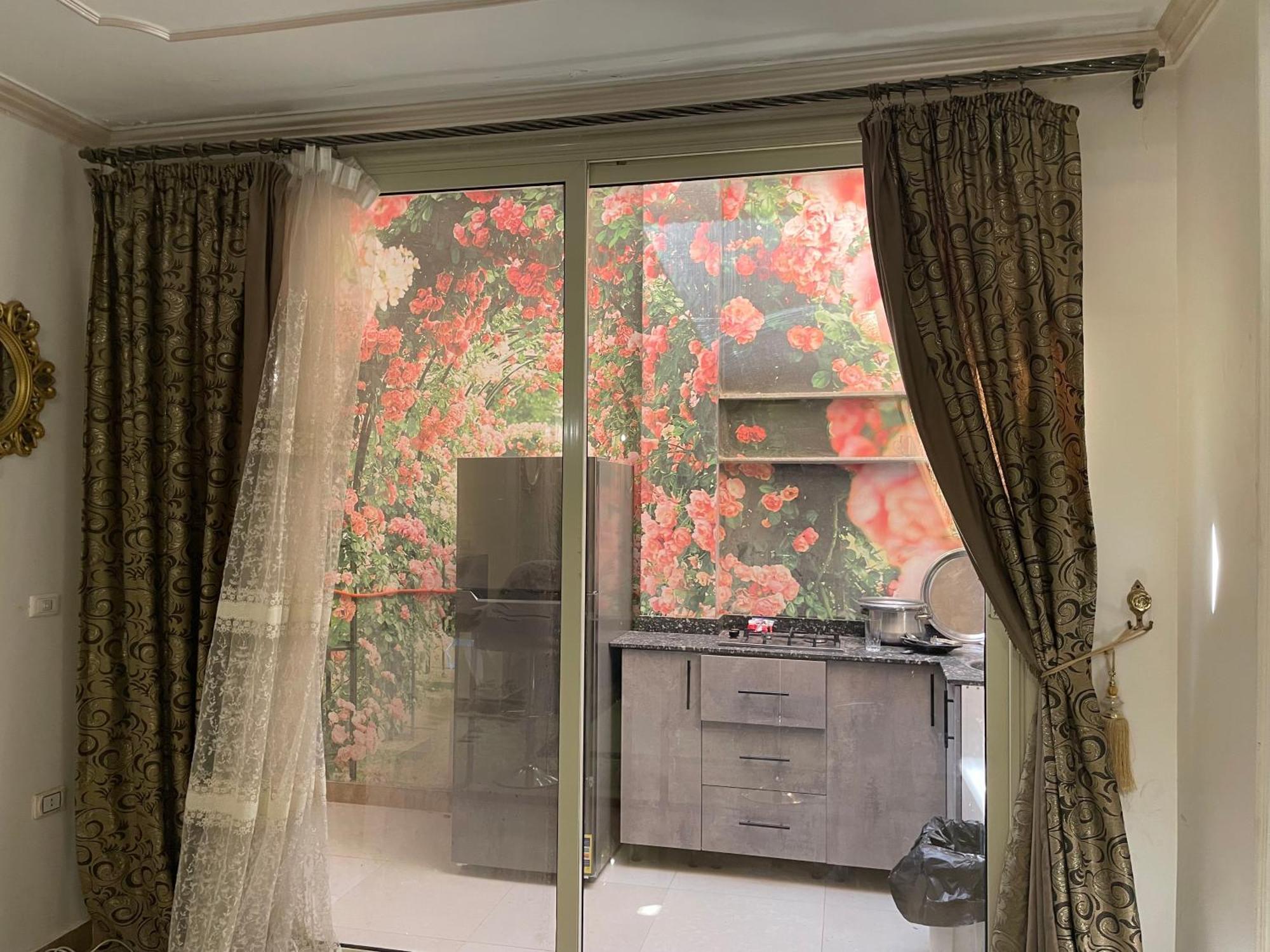 Vilă Trio With Coverable Private Pool In Compound Near Mall Of Egypt