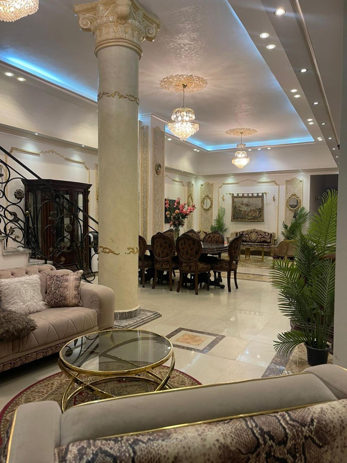 Villa Trio With Coverable Private Pool In Compound Near Mall Of Egypt